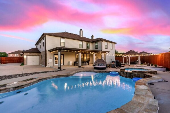 A heated pool - Two Houses, Two Pools 2x the Fun! (Round Rock)