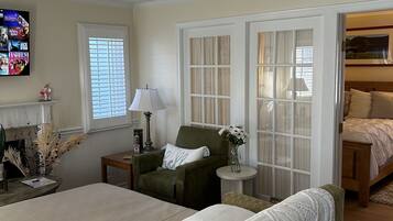 1 bedroom, iron/ironing board, travel crib, WiFi