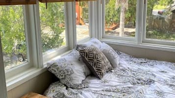 1 habitación, escritorio, tabla de planchar con plancha y wifi gratis