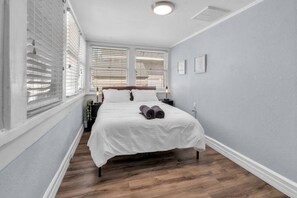 3 chambres, bureau, fer et planche à repasser, Wi-Fi