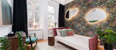 1 dormitorio, tabla de planchar con plancha, wifi y ropa de cama