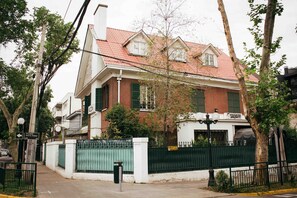 Fachada del alojamiento