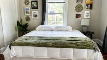 3 slaapkamers, een strijkplank/strijkijzer, wifi, beddengoed