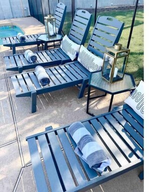 Terrace/patio - HAVEN DAYS Heated Spa /Yard/BBQ and Spacious (Glendale)