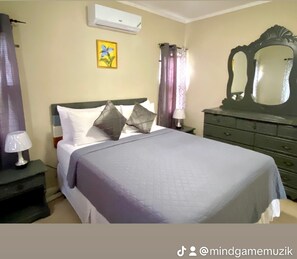 2 Schlafzimmer, Bügeleisen/Bügelbrett, WLAN, Bettwäsche