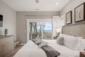 7 bedrooms, desk, iron/ironing board, travel cot - Baydream Believer Luxurious 7BR Oasis with Sound Views (Corolla)