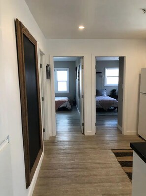 Interior - Modern cottage home in Glendale + patio & parking.
(Glendale)