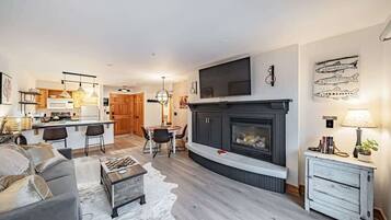 TV, fireplace, offices