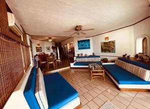 Basic Room | Living area - Apartamento frente a la Playa Brucerias (Bucerías)