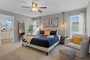 3 habitaciones, tabla de planchar con plancha, wifi y ropa de cama 