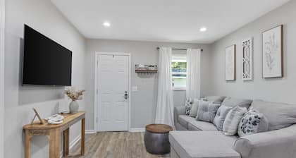 The Suite Spot 5 - minutes from casinos