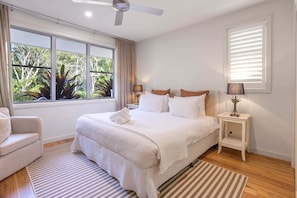 4 chambres, bureau, Wi-Fi gratuit, draps fournis