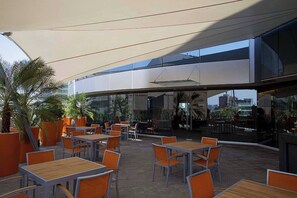 Apartment, 1 Bedroom, Patio, City View | Outdoor dining