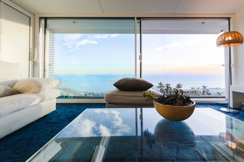 Apartment 'Sitges Suites B' with Sea View, Wi-Fi and Air Conditioning