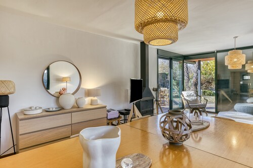 Holiday Home 'Villa Virginie Torremirona Resort' with Private Pool, Wi-Fi and Air Conditioning