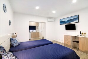 1 bedroom, free WiFi, bed sheets - Apartment 'Beach' with Shared Terrace, Wi-Fi and Air Conditioning (Moncarapacho)