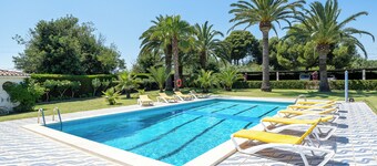 Vakantiehuis Complex Colibri met gedeeld zwembad