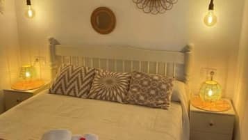 2 chambres, fer et planche Ă repasser, draps fournis