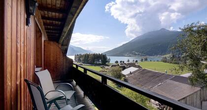 Appartement 'Appartements Egart 3' avec vue sur le lac, balcon et Wi-Fi