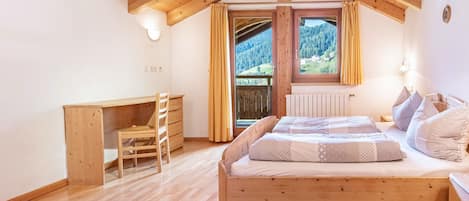 2 bedrooms, free WiFi, bed sheets