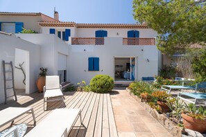 Terrace/patio - Seaside House in Hyères – Panoramic View of the Islands (Hyeres)