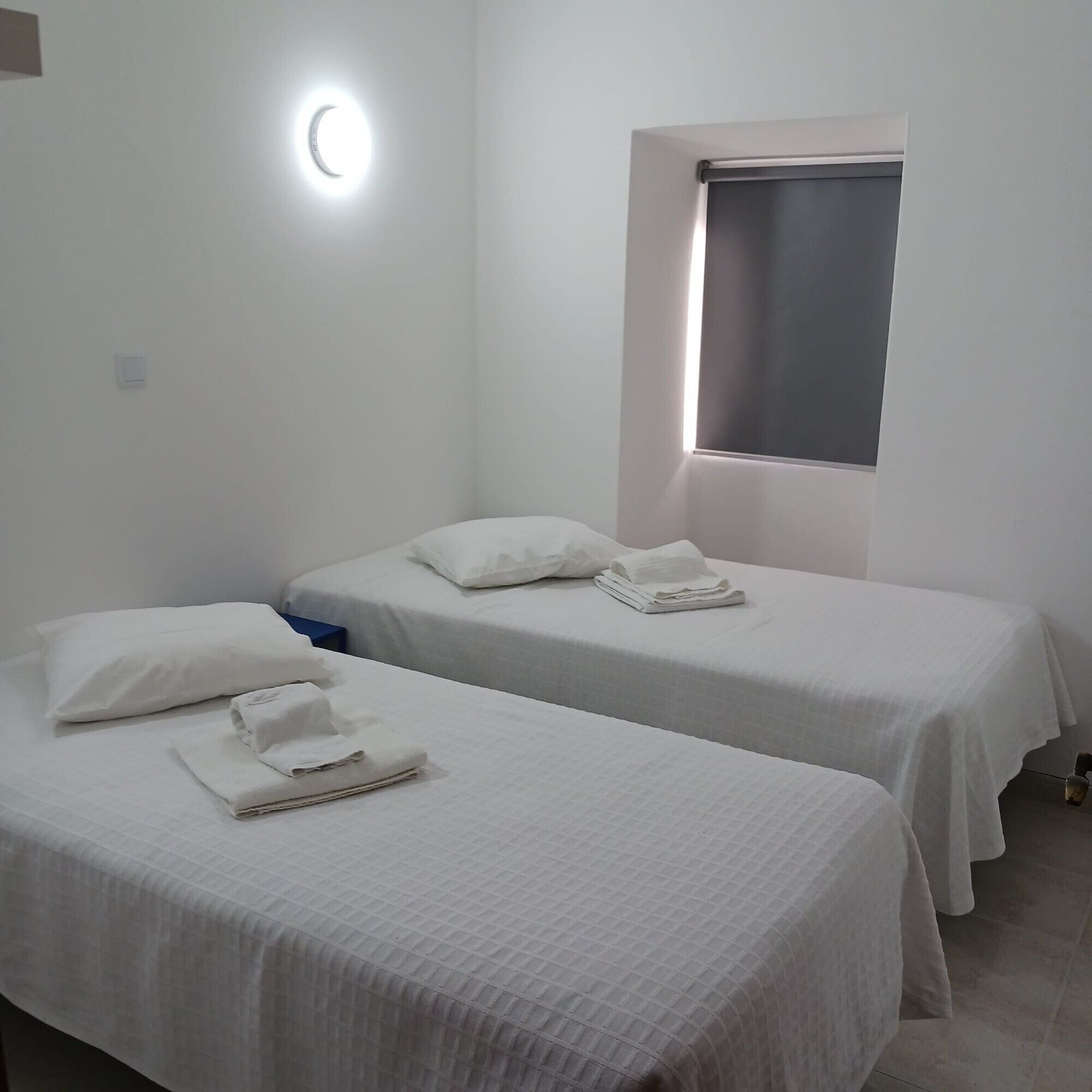 2 soveværelser, gratis Wi-Fi, sengetøj