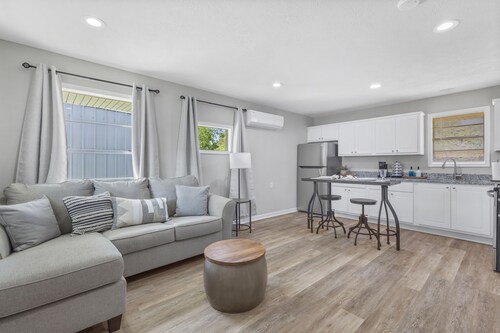 The Suite Spot 6 - minutes to casinos