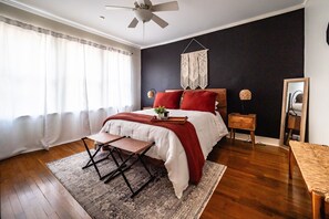 2 bedrooms, iron/ironing board, WiFi, bed sheets - NEW! Stylish and Modern Home In the Heart of the Popular Fondren District (Jackson)