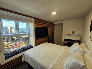 1 bedroom, desk, iron/ironing board, free WiFi