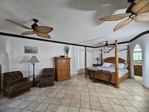 3 Schlafzimmer, Schreibtisch, Bügeleisen/Bügelbrett, kostenloses WLAN