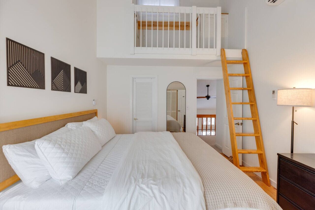 3 bedrooms, desk, iron/ironing board, WiFi