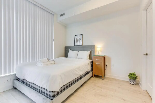 2 bedrooms, iron/ironing board, WiFi, bed sheets