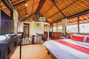 Chaumière luxueuse | Coffre-fort, bureau, espace de travail pour ordinateurs portables