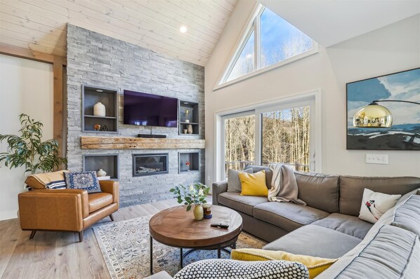 スマートテレビ、暖炉