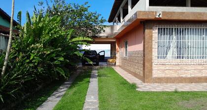 Casa Boa, 3 Quartos Sendo Duas Suites, 100 Metros da Praia do Barbudo. Araruama