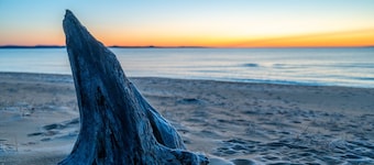 Stunning 4 Season New Beach House - Big Traverse Bay on Lake Superior!