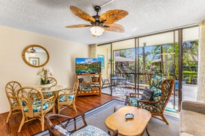 Smart TV - 🌴AC | Garden View | 1st floor | Kalanikai #110🌴 (Kailua Kona)