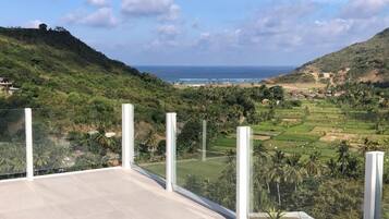 Luxury-Villa, 3 Schlafzimmer, Meerblick | Terrasse/Patio