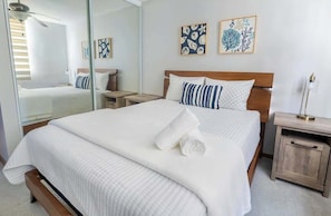 3 chambres, fer et planche Ă repasser, Wi-Fi, draps fournis