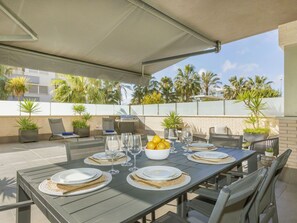 Outdoor dining - Nova Torredembarra by Interhome (Torredembarra)
