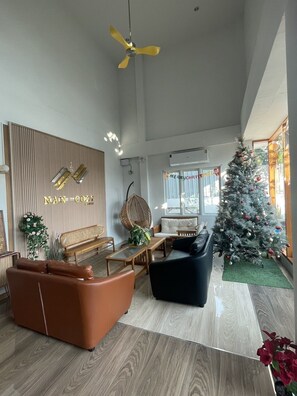 Living area - Nancozyhouse (Nan)