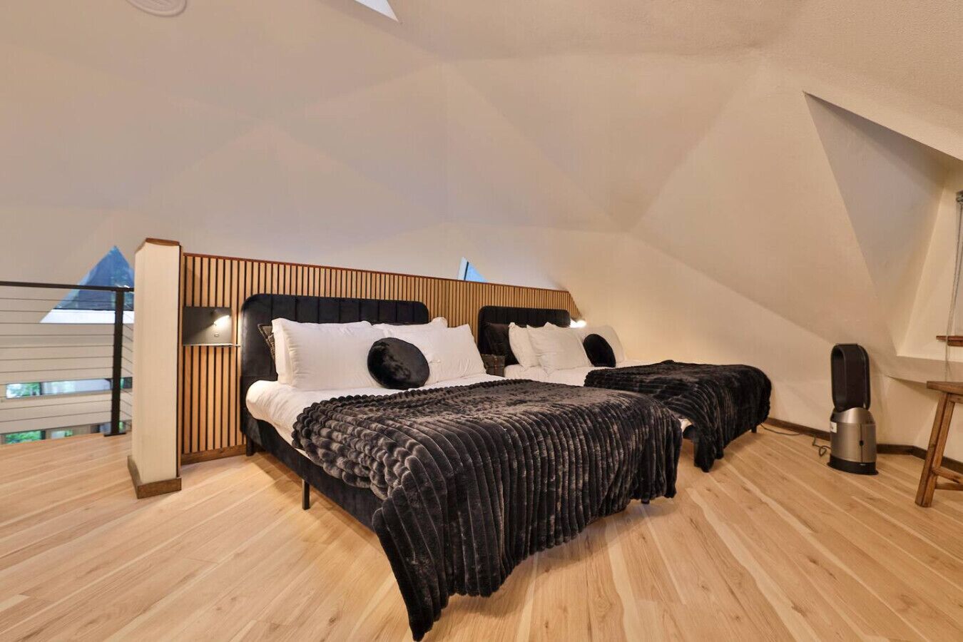 2 chambres, bureau, fer et planche à repasser, Wi-Fi gratuit