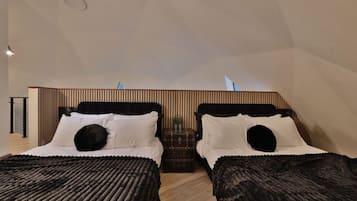 2 makuuhuonetta, työpöytä, silitysrauta/-lauta, ilmainen Wi-Fi