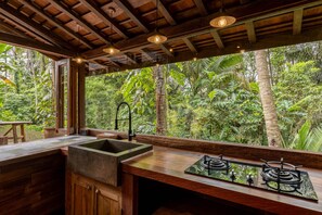 Deluxe Villa, 1 Bedroom, Private Pool | Private kitchen | Electric kettle, highchair, spices - Casa Pohon Ubud (Ubud)