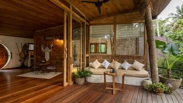 Design-Villa, 1 Schlafzimmer, eigener Pool | Terrasse/Patio