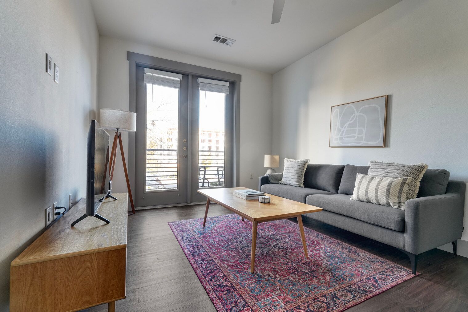 Upscale East Austin 1BR w/ Gym, Deck & Airport Access, by Blueground