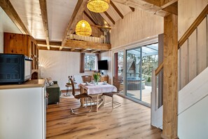 Interior - Holiday Home 'Vroni' with Private Terrace, Private Garden, Whirlpool and Wi-Fi (Ebersbach-Musbach)