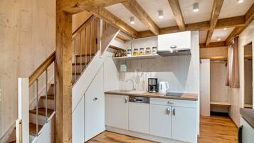 Kühlschrank, Ofen, Herdplatte, Geschirrspüler