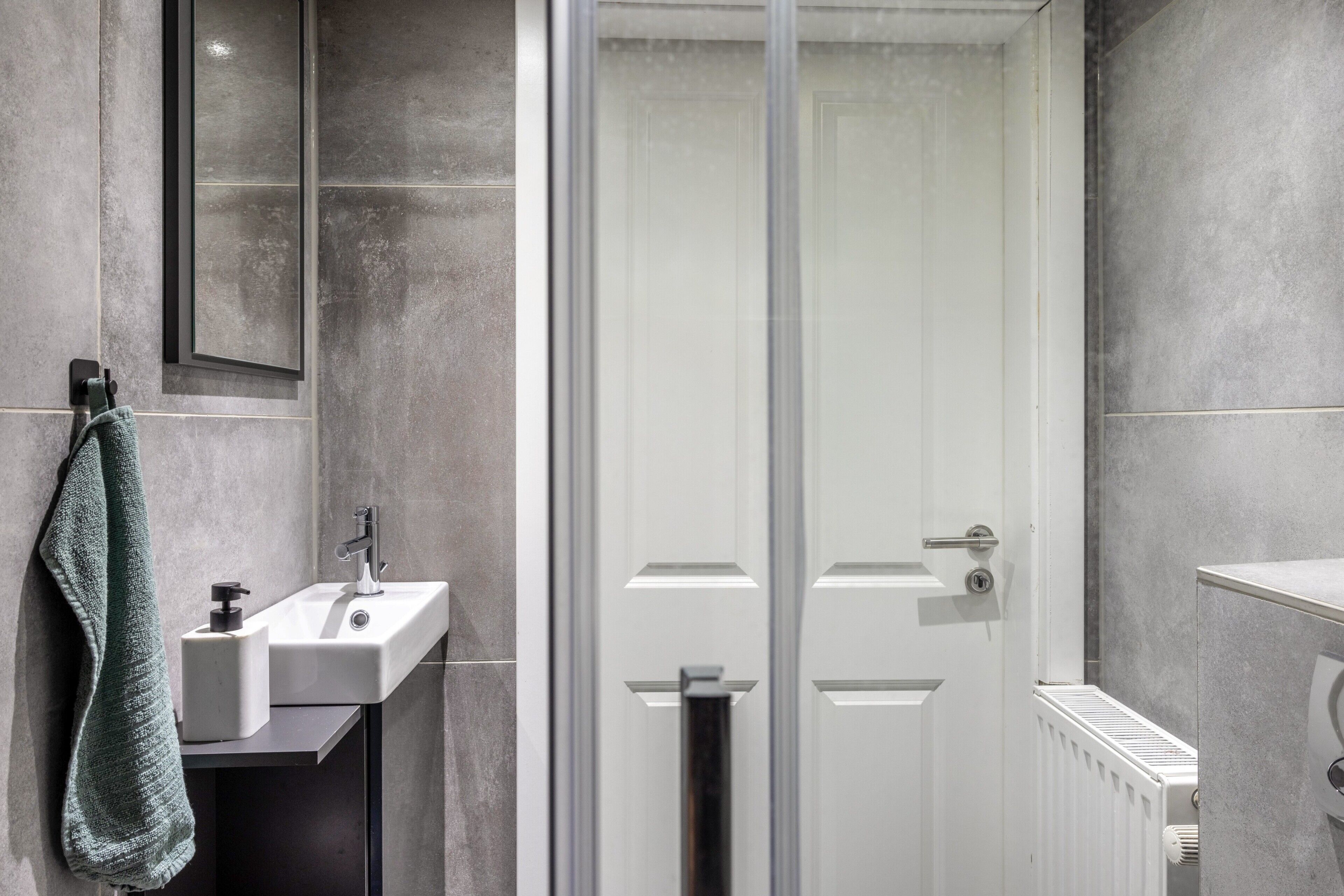 Douche, serviettes fournies