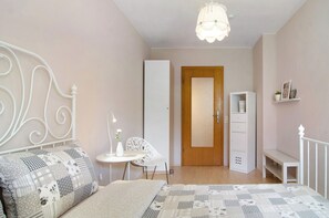 2 habitaciones, tabla de planchar con plancha y wifi gratis 